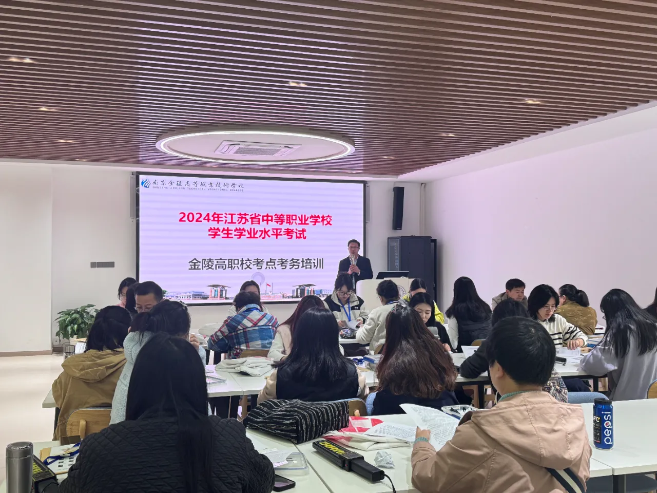 be7b75b6aa89cce73e8c4f360099ba25.jpg be7b75b6aa89cce73e8c4f360099ba25.jpg