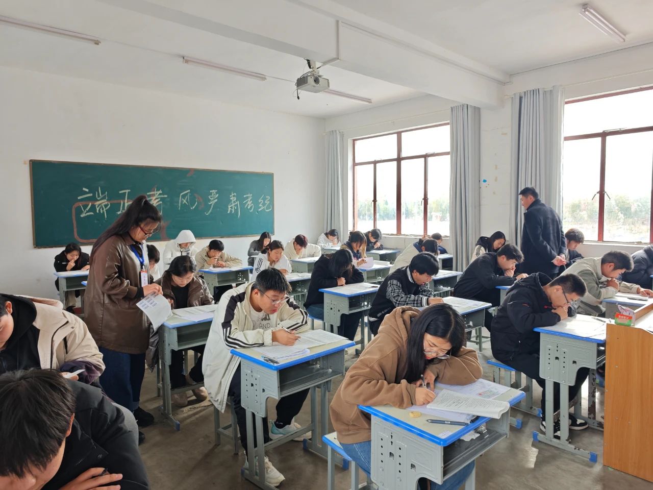 bf7b0e71e67fe4379fe6f13af532537b.jpg bf7b0e71e67fe4379fe6f13af532537b.jpg